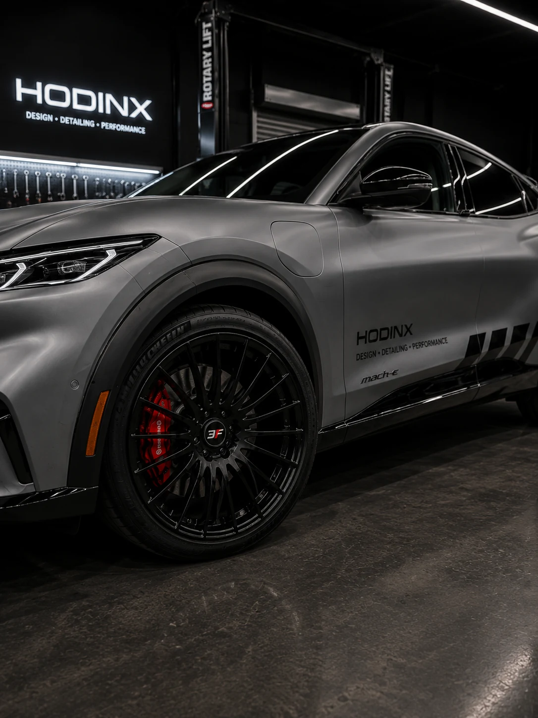 HODINX Mach-E detail